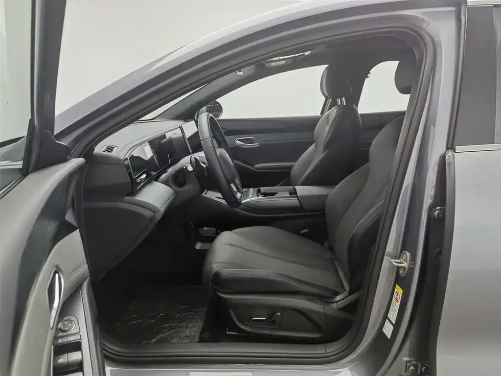BYD Qin L — фото 10