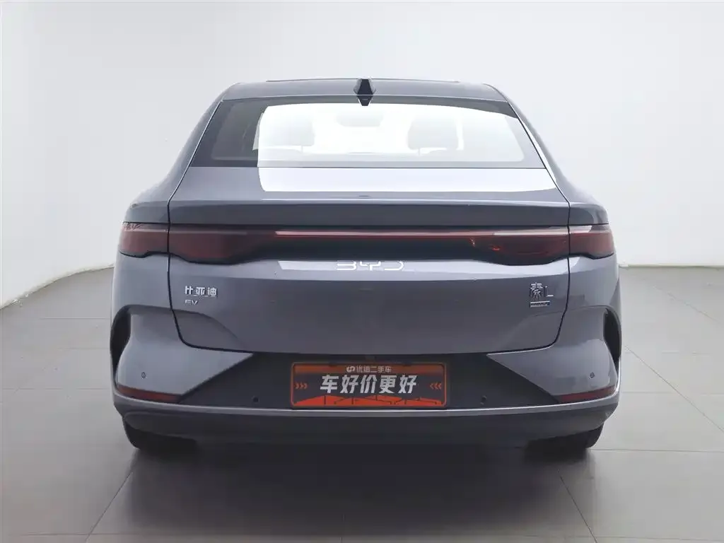 BYD Qin L — фото 9