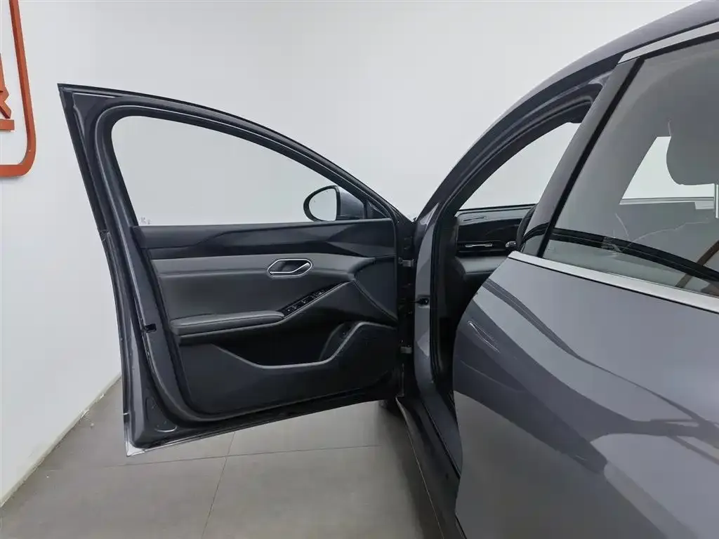 BYD Qin L — фото 2