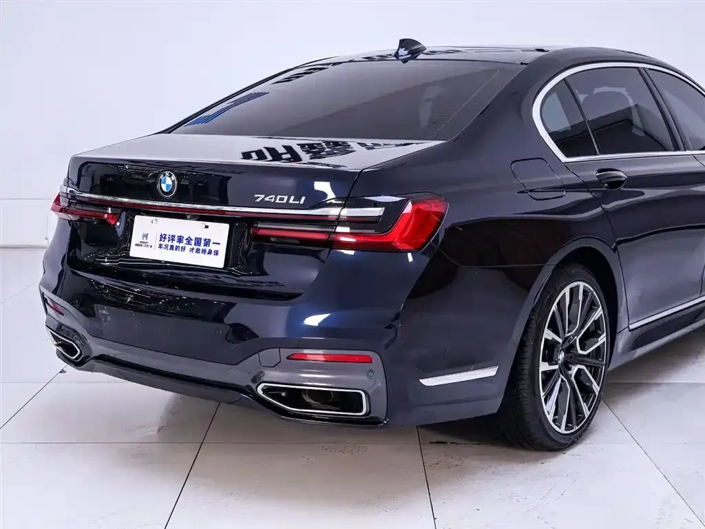 BMW 7 Series 2021 из CN, фото 10