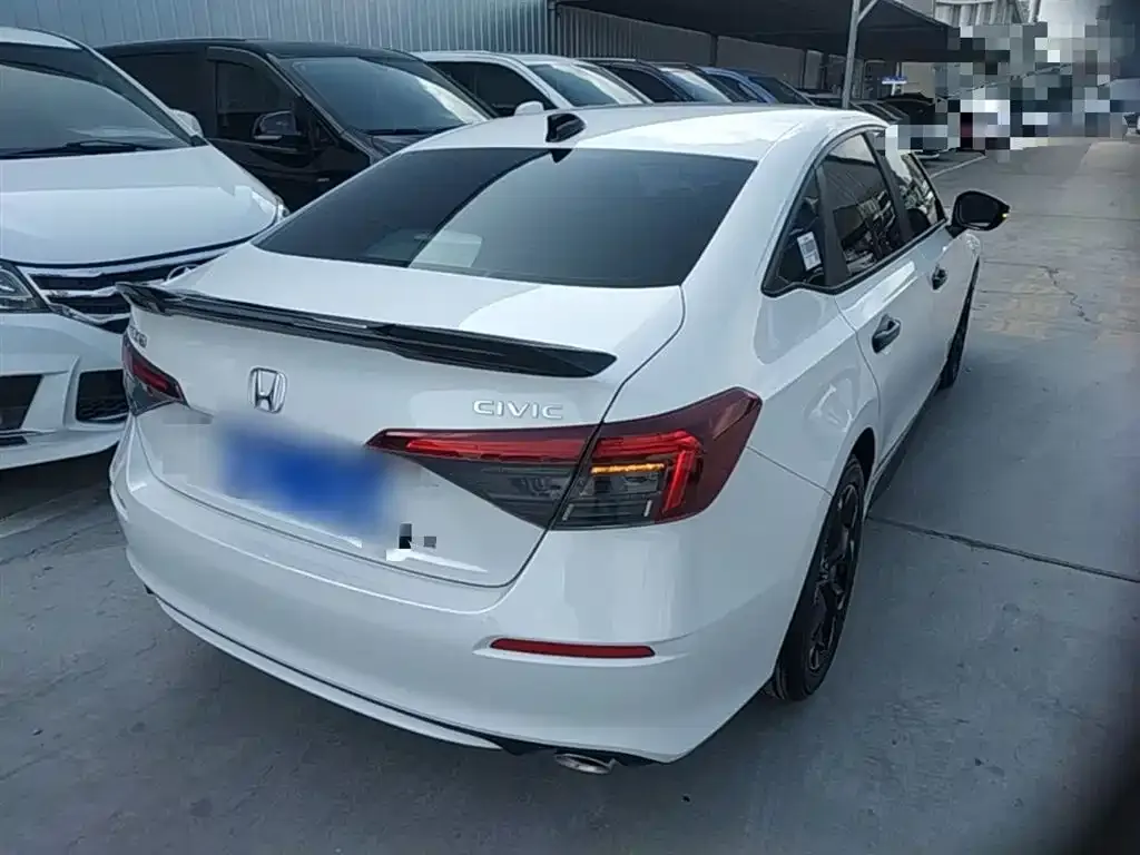 Honda Civic — фото 8