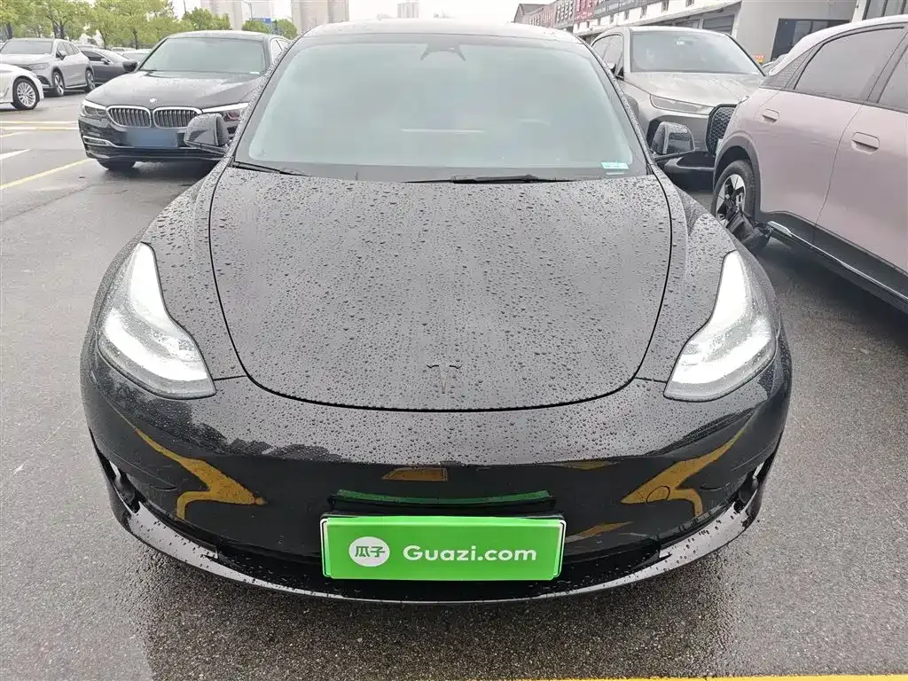 Tesla Model 3 — фото 10