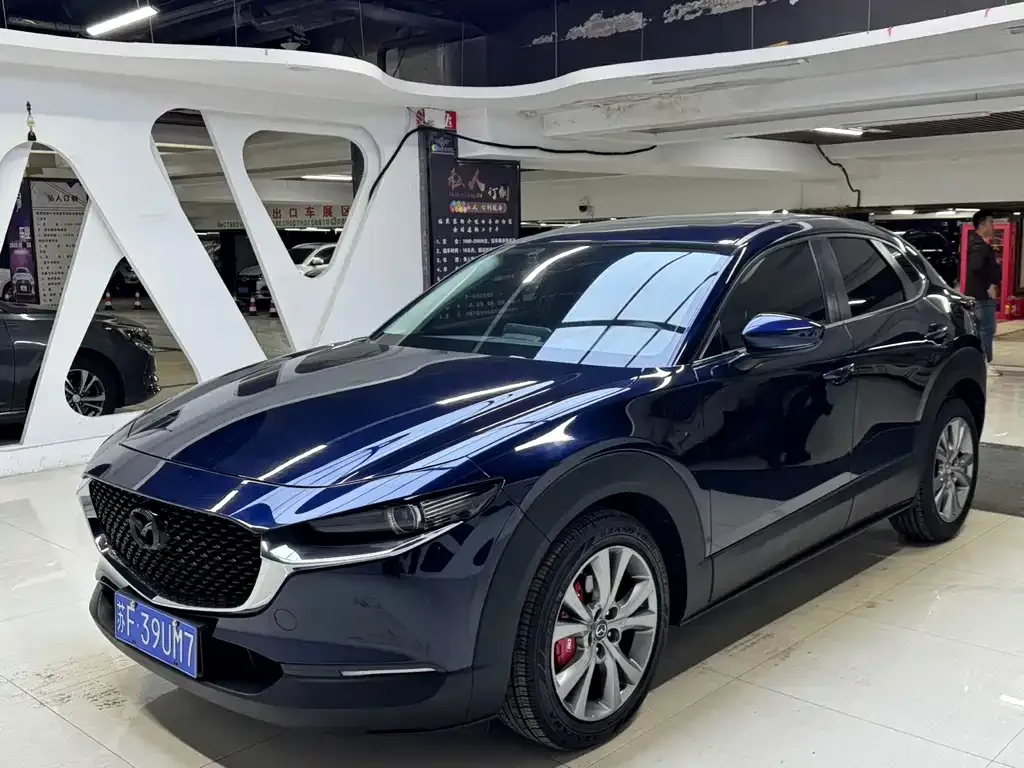 Mazda CX-30 — фото 1