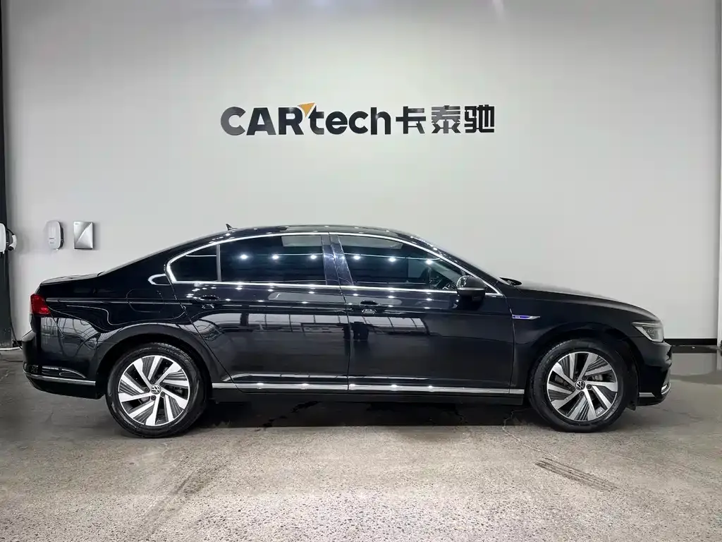 Volkswagen Magotan GTE PHEV 2023 из CN, фото 7