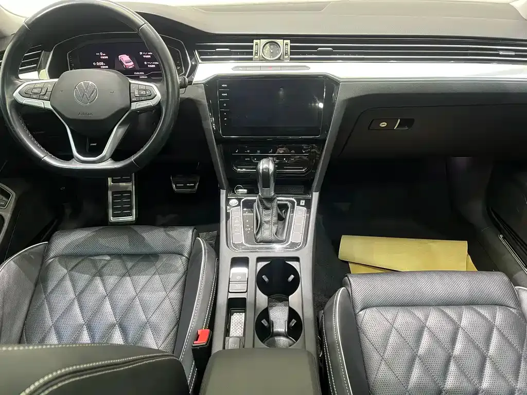 Volkswagen Magotan GTE PHEV 2023 из CN, фото 9