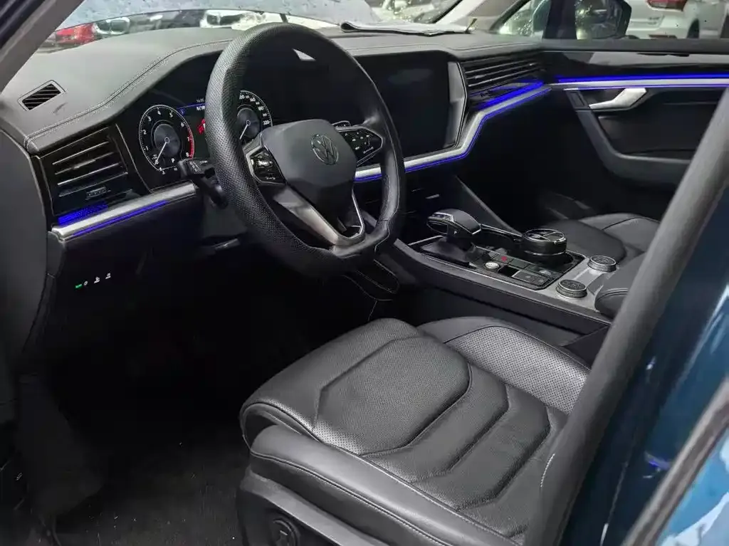 Volkswagen Touareg 2022 из CN, фото 2