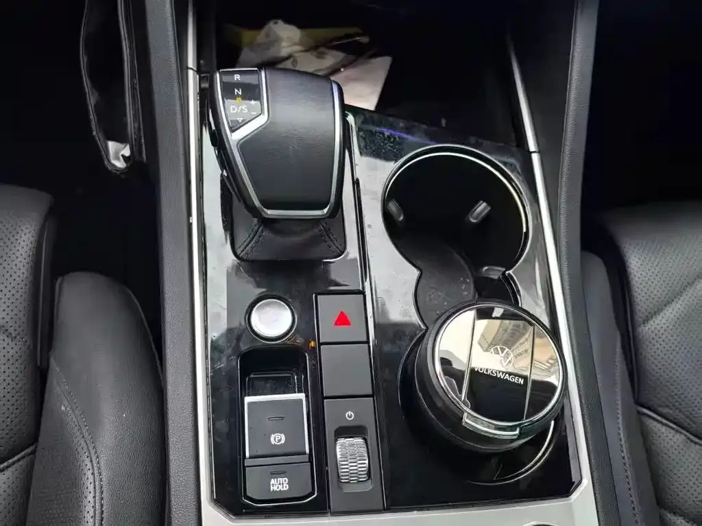Volkswagen Touareg 2022 из CN, фото 3