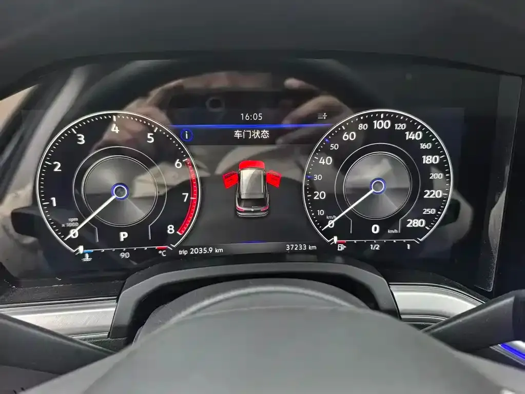 Volkswagen Touareg 2022 из CN, фото 6