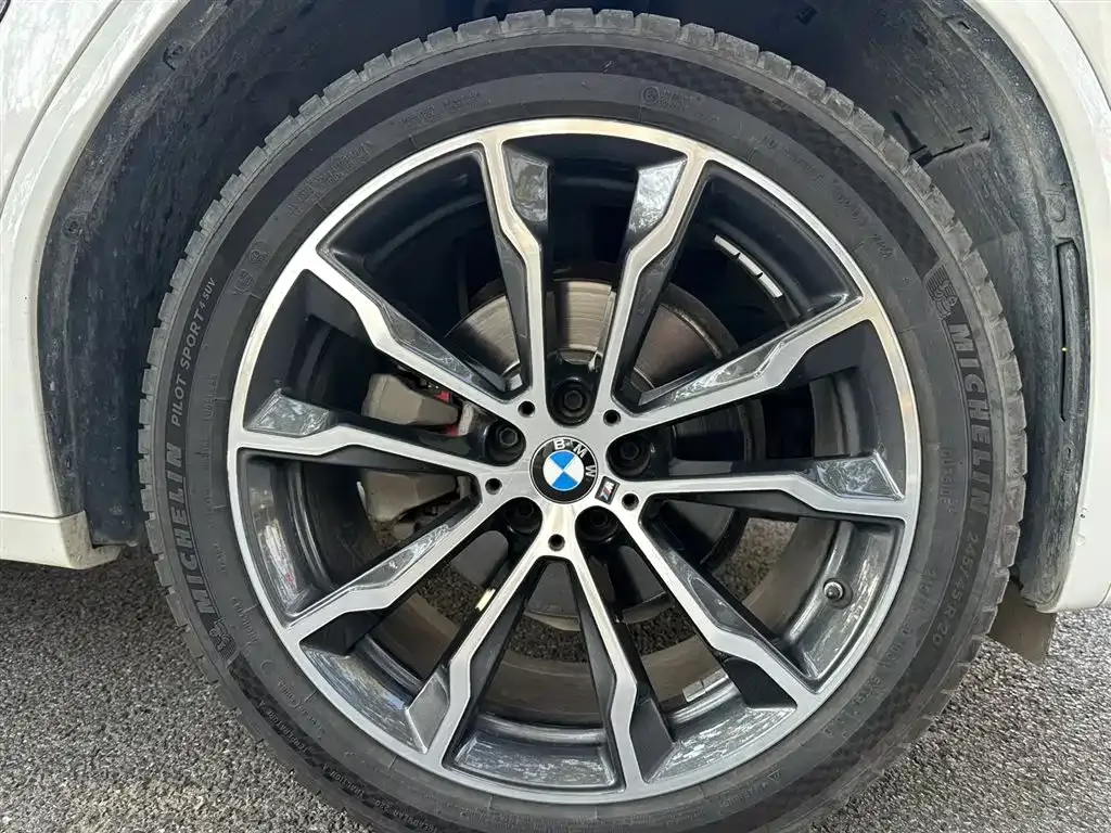 BMW X3 — фото 10