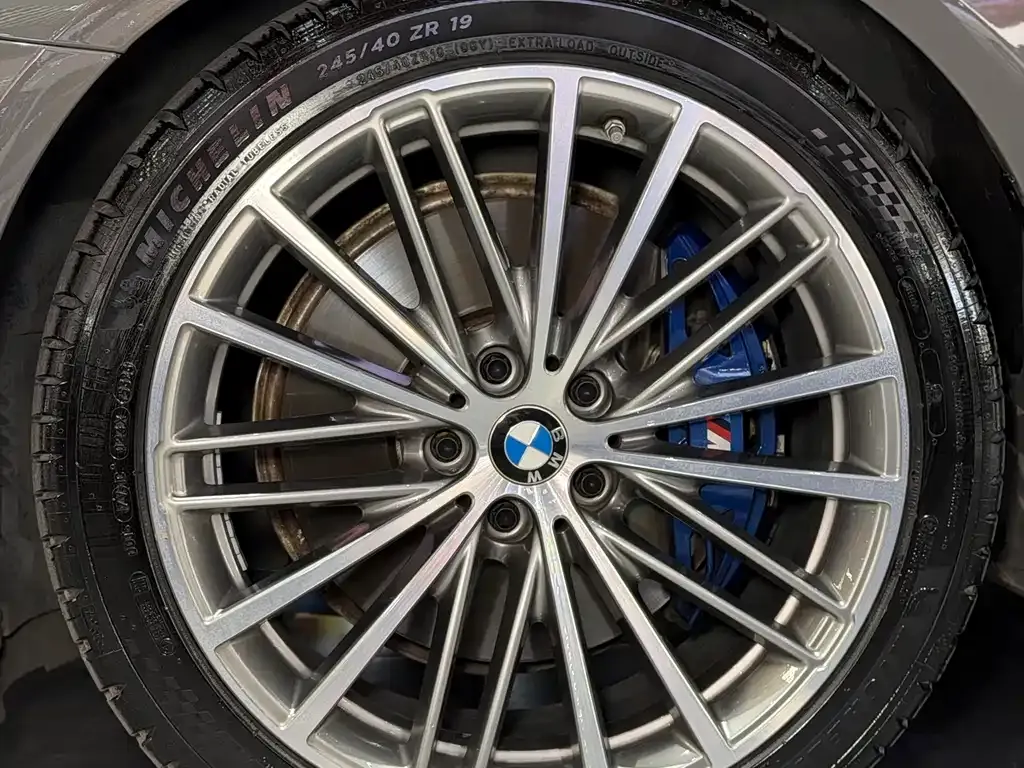 BMW 5 Series (Import) — фото 10