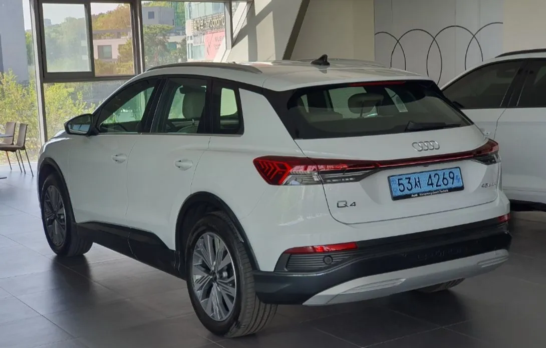 Audi Q4 e-tron 2025 из KR, фото 6