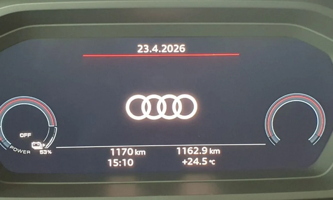 Audi Q4 e-tron 2025 из KR, фото 4