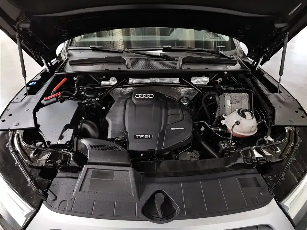 Audi Q5L 2021 из CN, фото 8