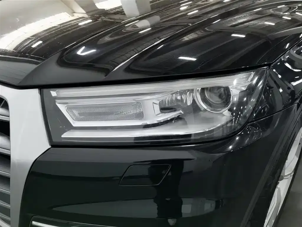 Audi Q5L 2021 из CN, фото 5