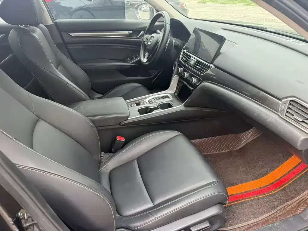 Honda Accord — фото 2