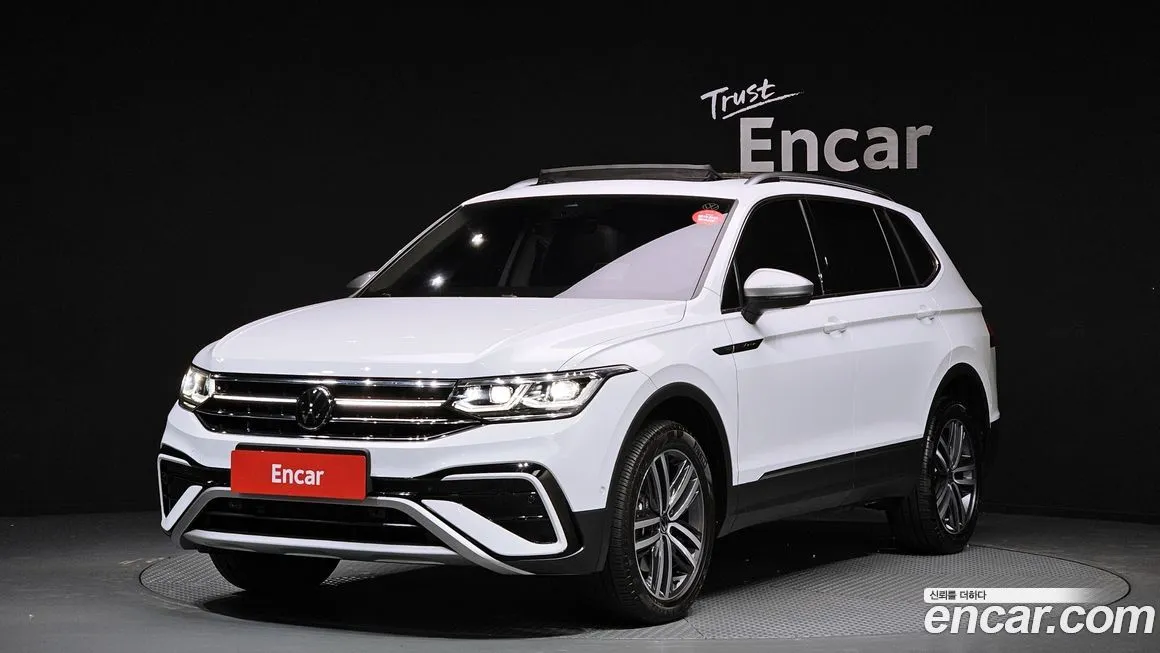 Volkswagen Tiguan — фото 1