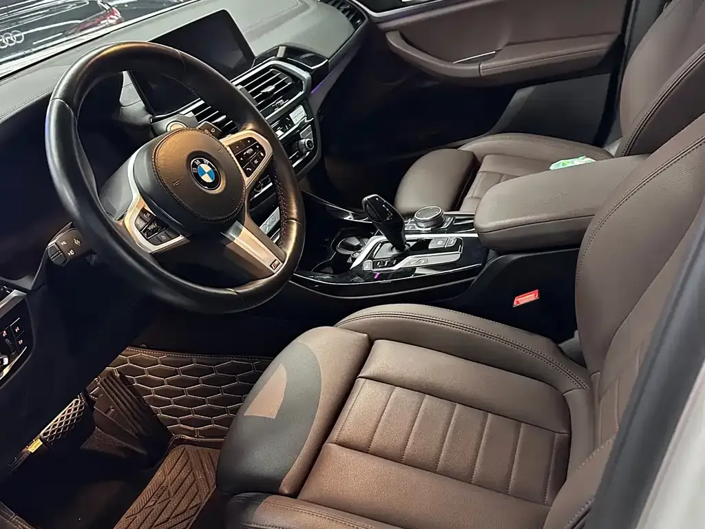 BMW X3 — фото 10