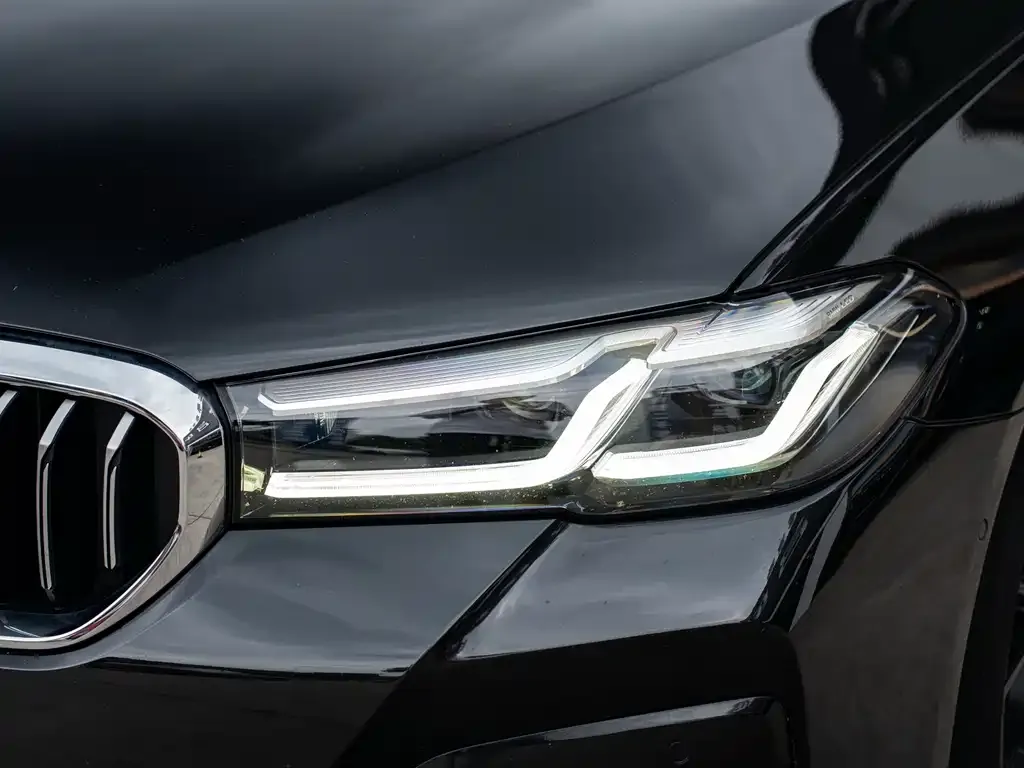BMW 5 Series (Import) — фото 2