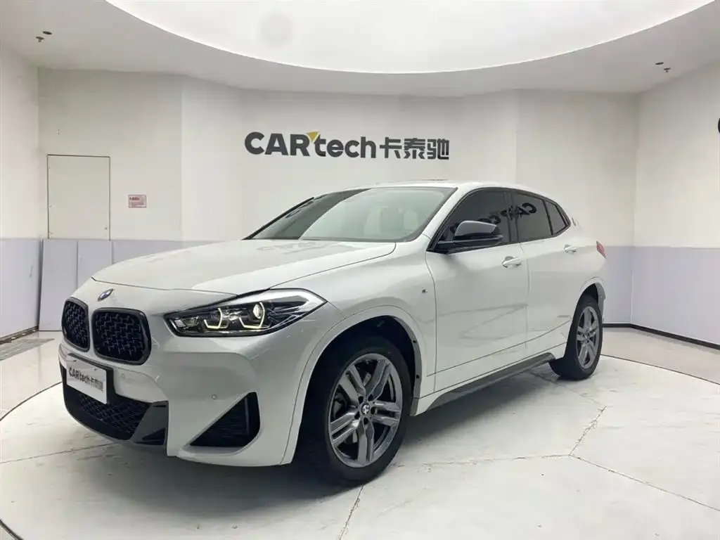 BMW X2 — фото 1