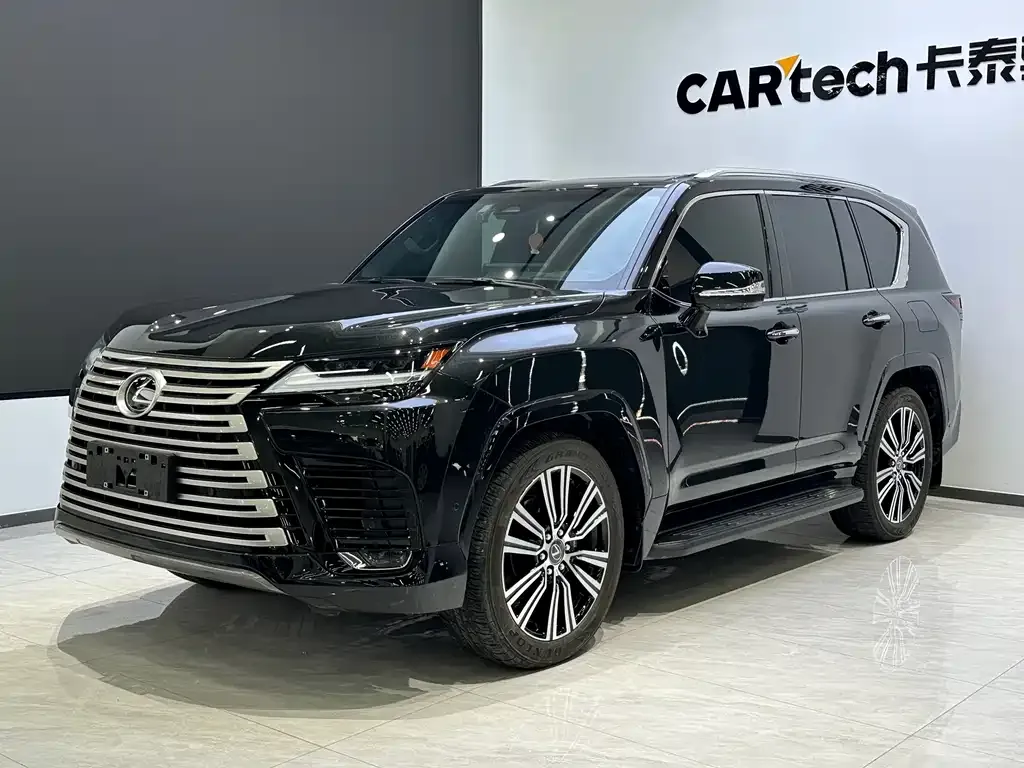 Lexus LX — фото 1