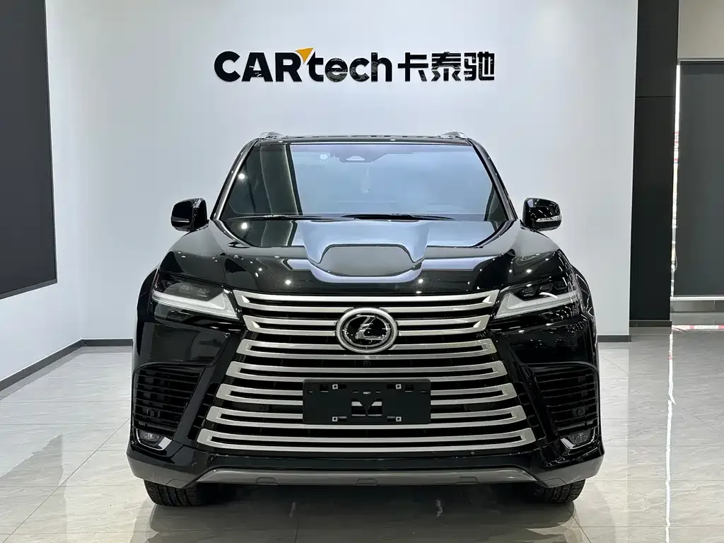 Lexus LX — фото 2
