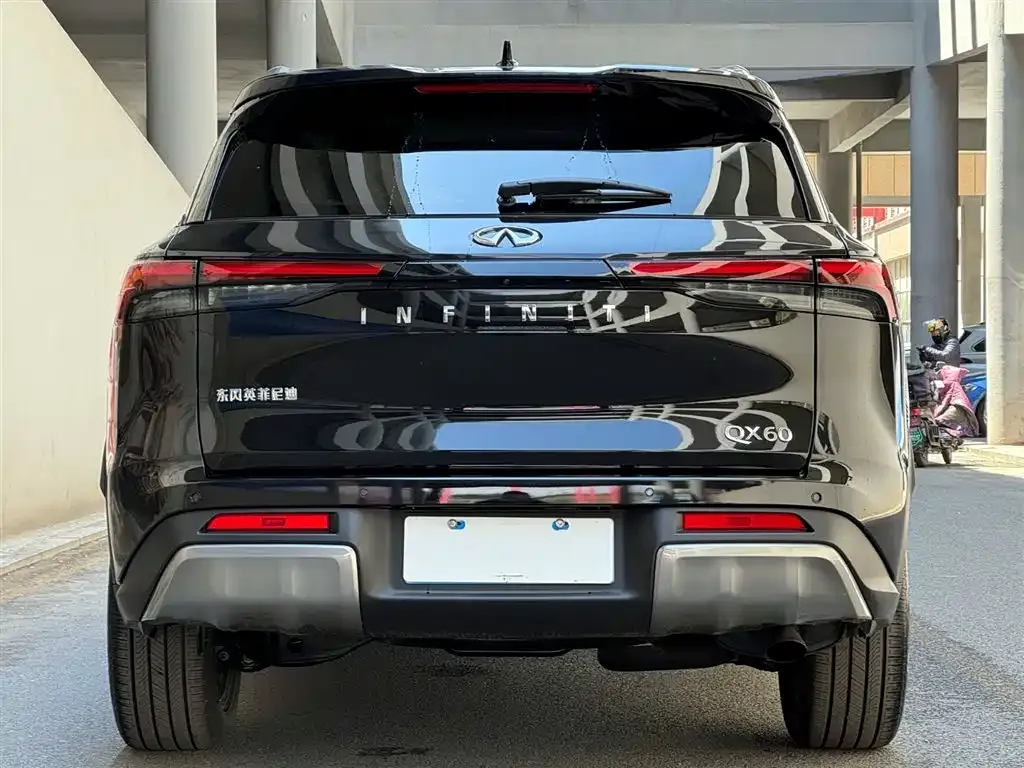 Infiniti QX60 2026 из CN, фото 2