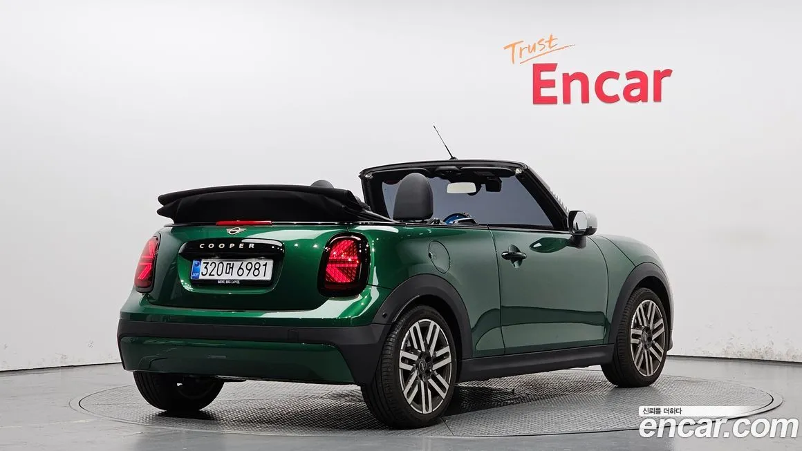Mini Cooper Convertible — фото 6