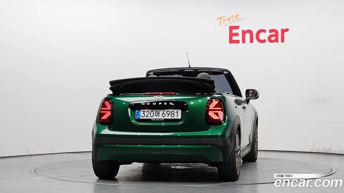Mini Cooper Convertible — фото 2