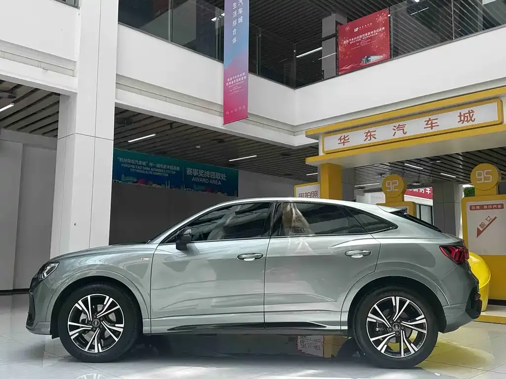 Audi Q3 Sportback — фото 2