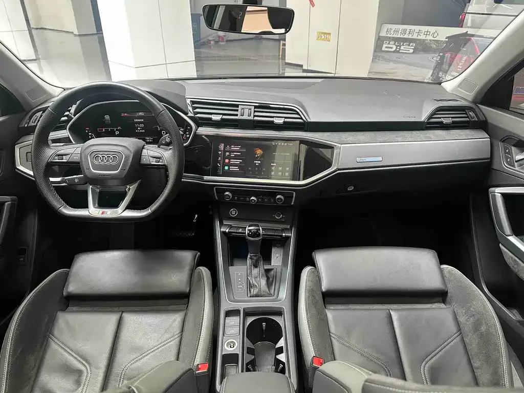 Audi Q3 Sportback — фото 8