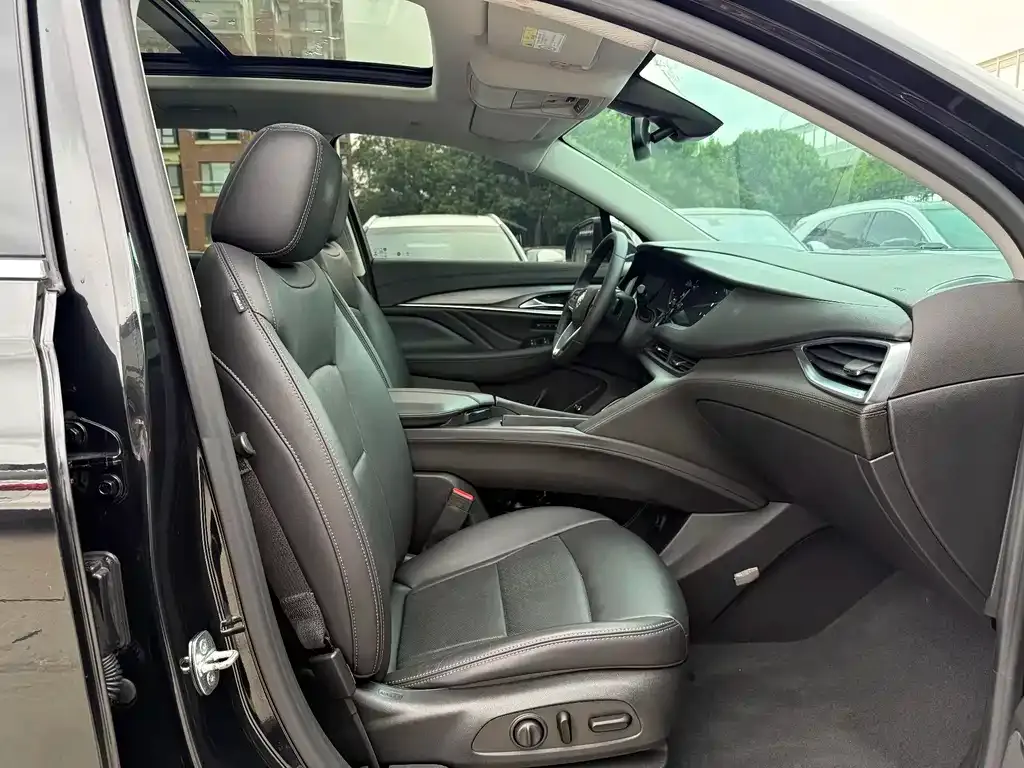 Buick Enclave 2021 из CN, фото 8