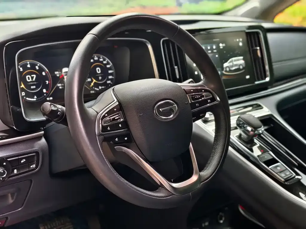 GAC Motor Trumpchi M8 — фото 2
