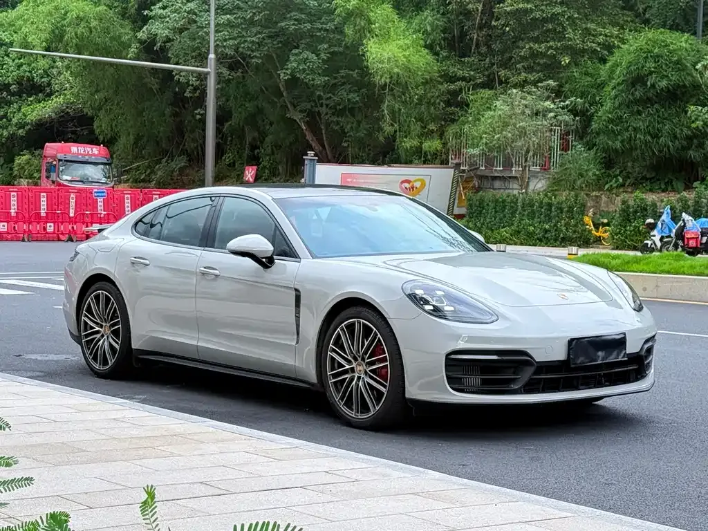 Porsche Panamera — фото 6