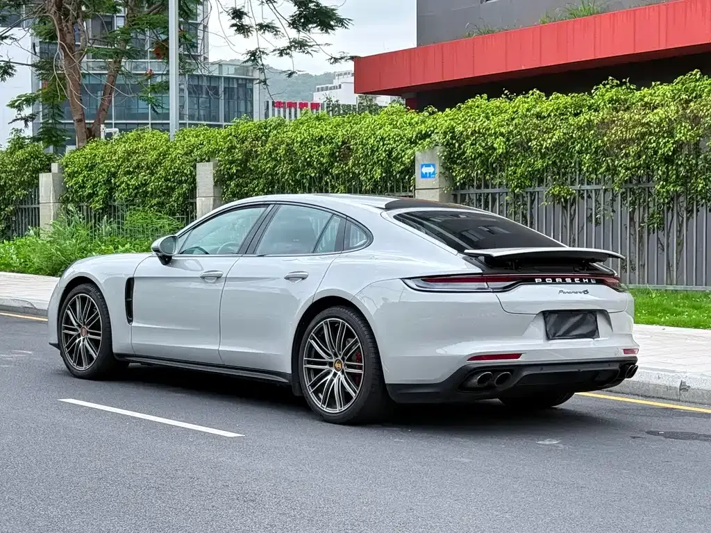 Porsche Panamera — фото 5