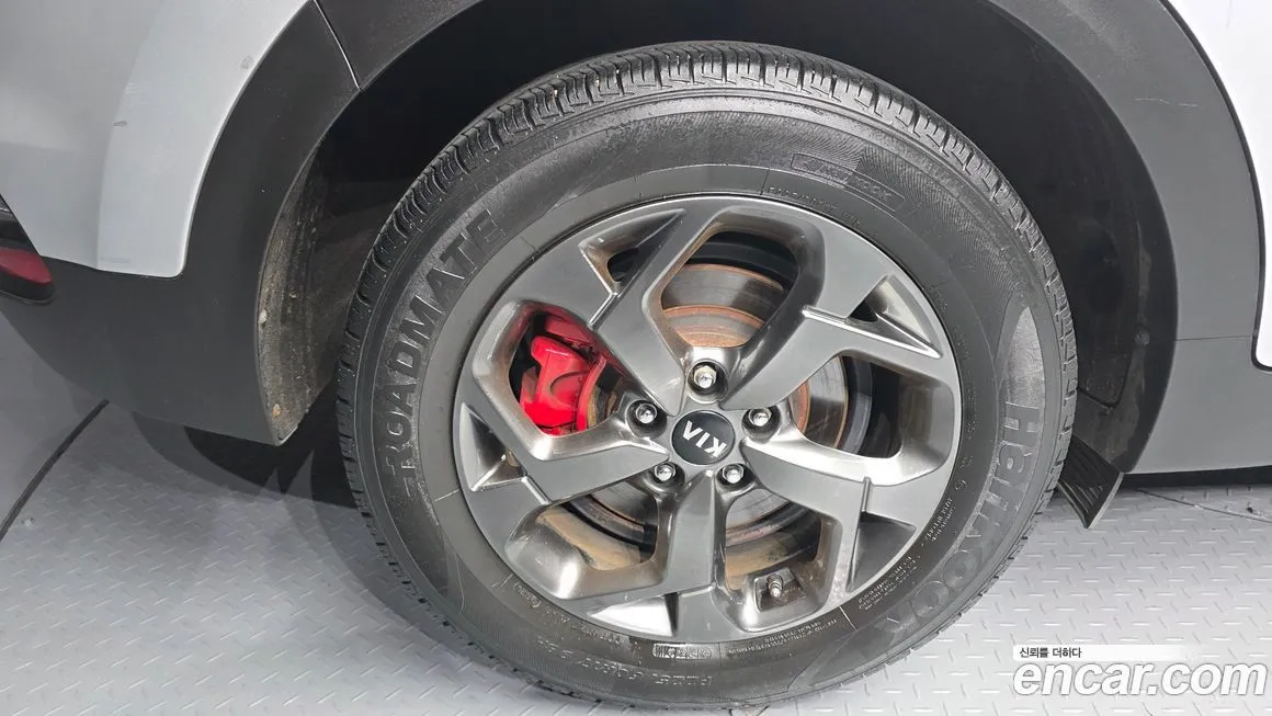 Kia Sportage — фото 10