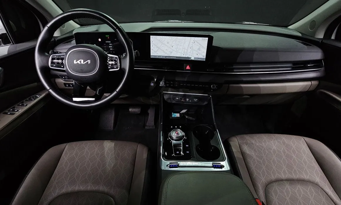 Kia Carnival — фото 10