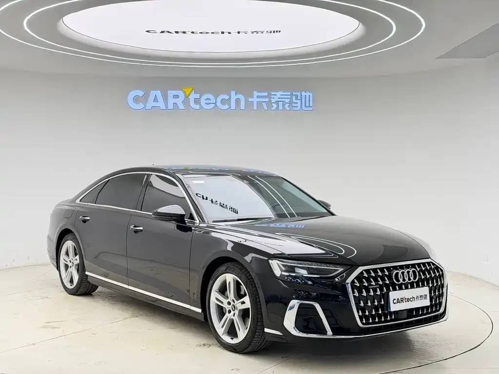 Audi A8 — фото 5