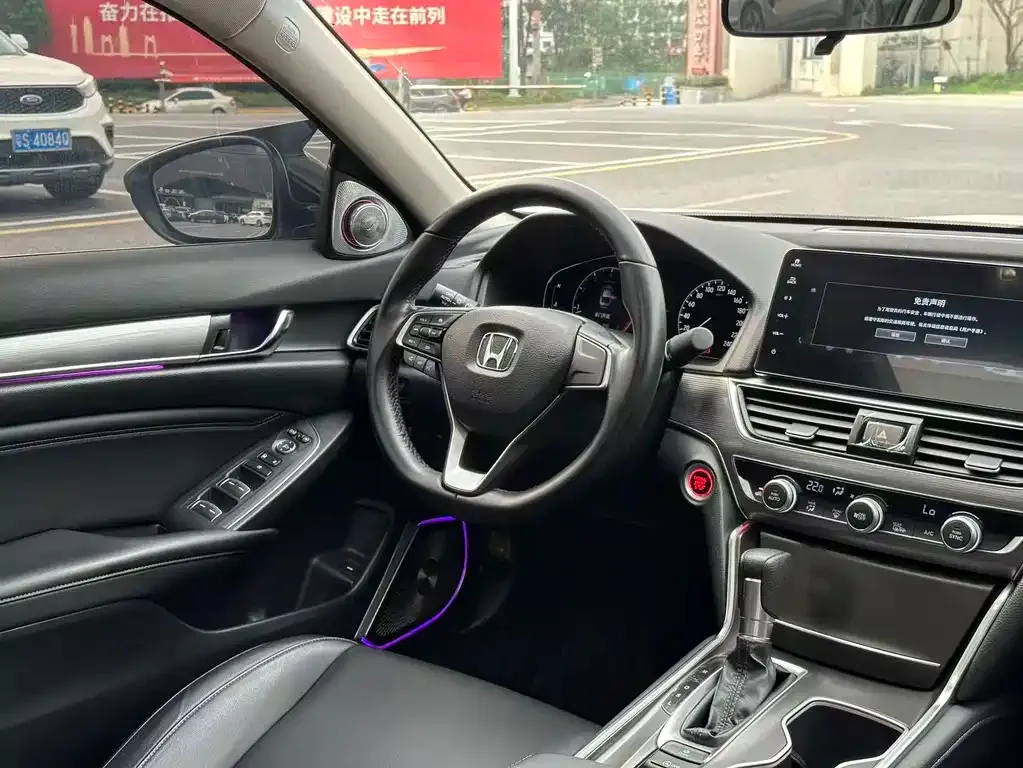 Honda Accord — фото 2