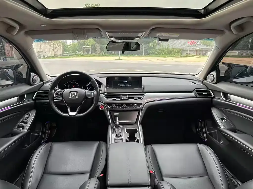 Honda Accord — фото 6