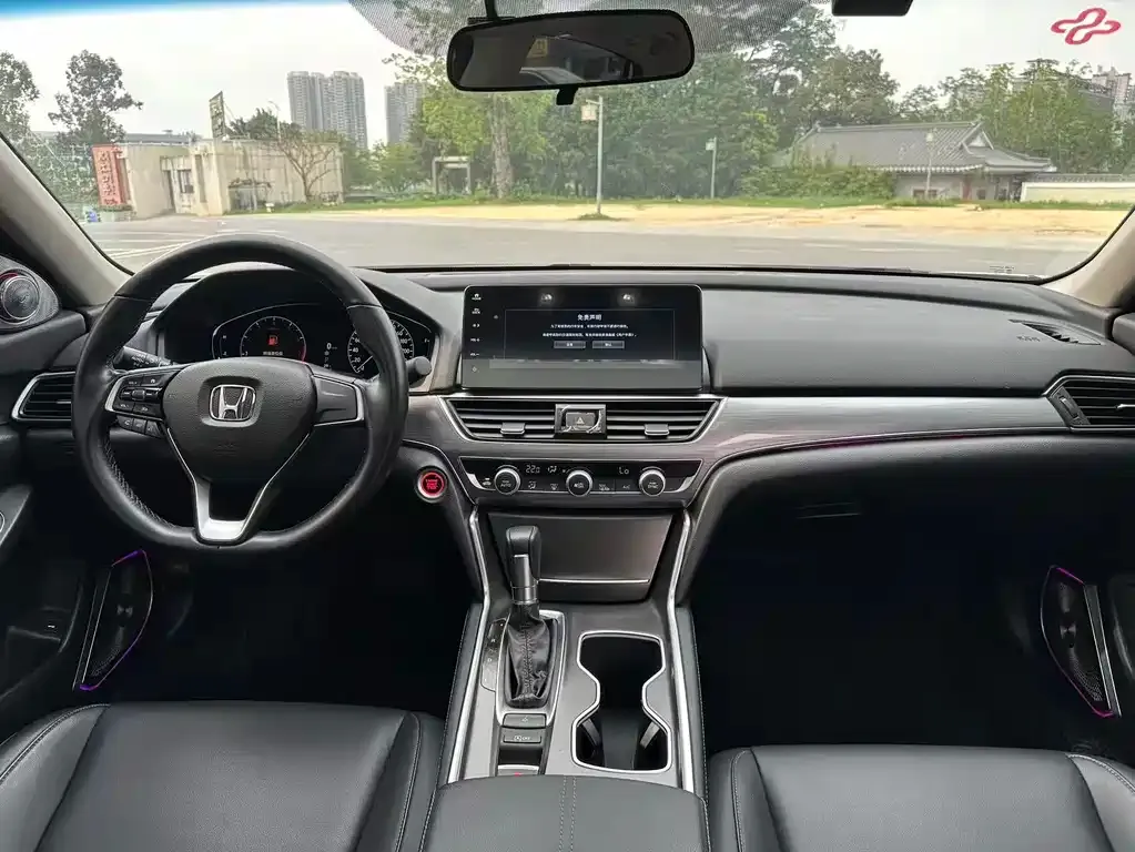 Honda Accord — фото 5
