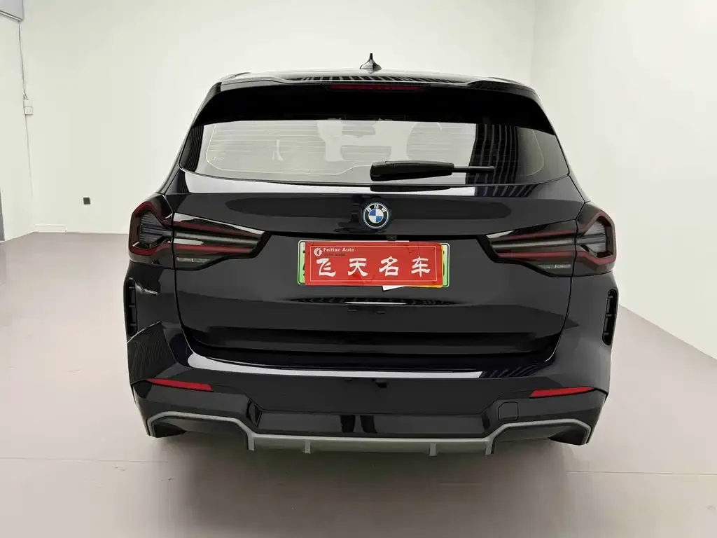BMW iX3 — фото 2