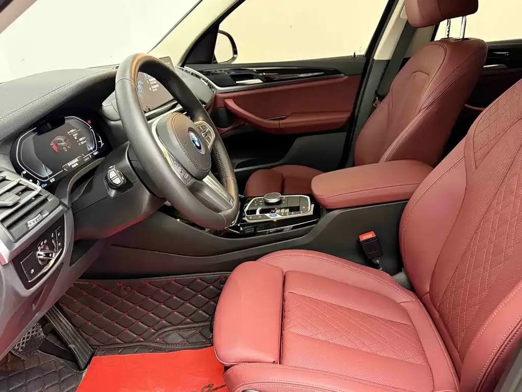 BMW iX3 — фото 4