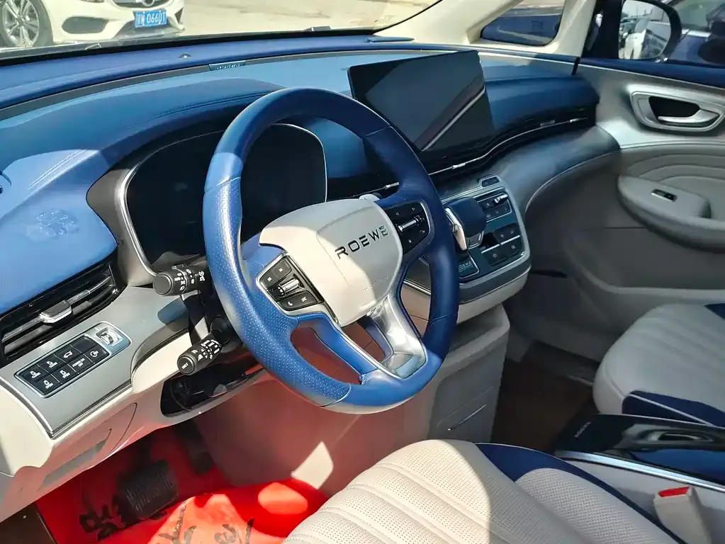 Roewe iMAX8 — фото 2