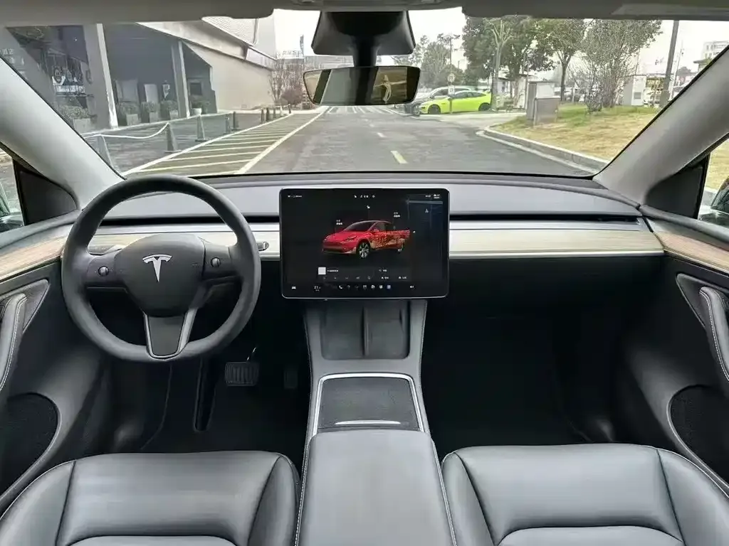 Tesla Model Y 2023 из CN, фото 4
