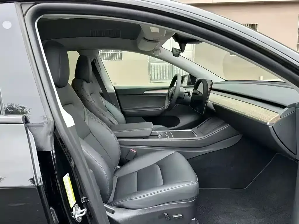 Tesla Model Y 2023 из CN, фото 7