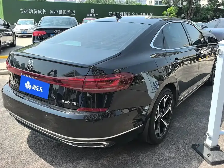 Volkswagen Passat — фото 5