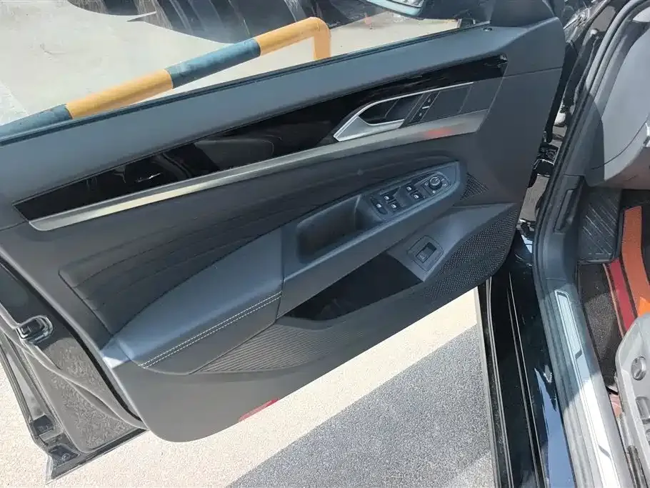 Volkswagen Passat — фото 4