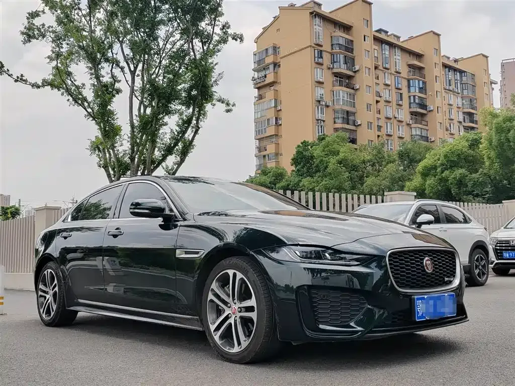 Jaguar XEL — фото 10