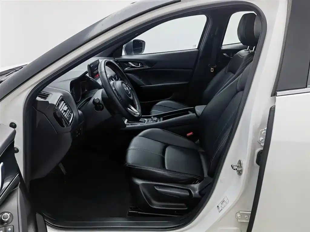 Mazda CX-4 2021 из CN, фото 10