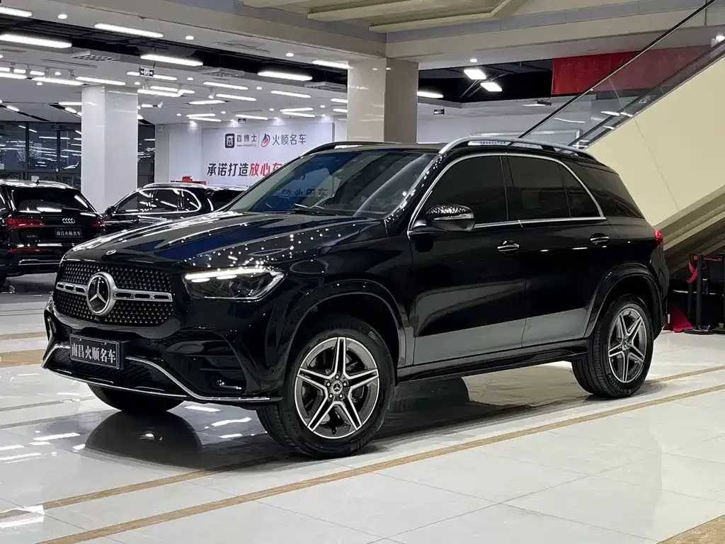 Mercedes-Benz GLE — фото 1